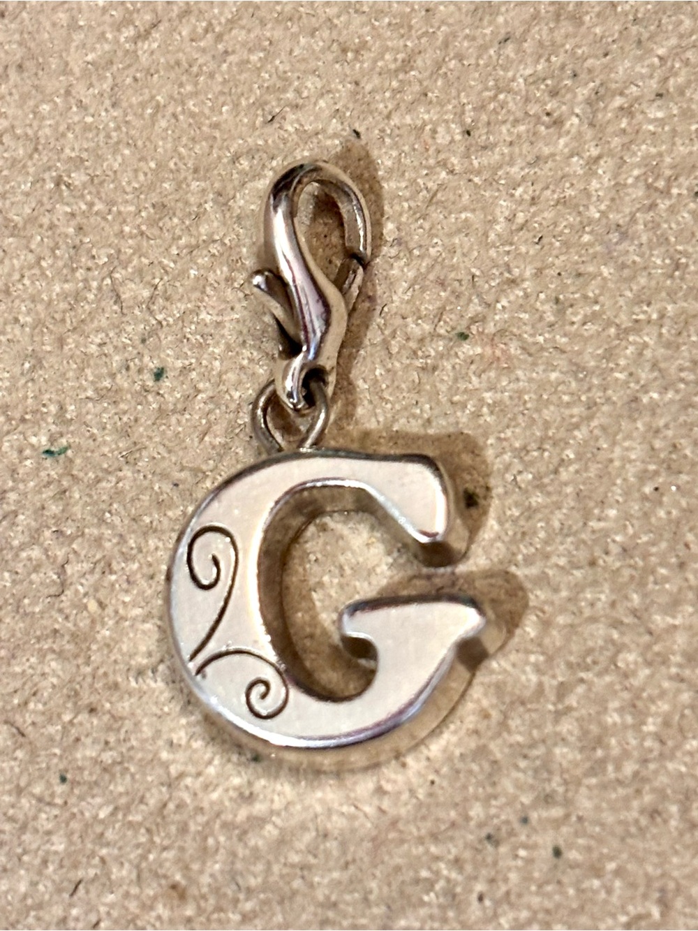 🆕Listing! Brighton Chic Alpha letter G Snap On Charm in Silver Retired